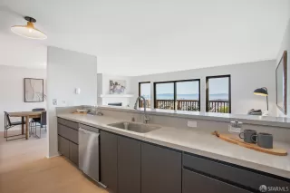 Photo #6: 426094323 Listing 