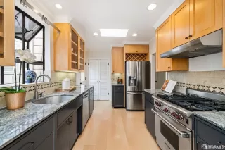 Photo #4: 426094393 Listing 