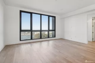 Photo #4: 426094425 Listing