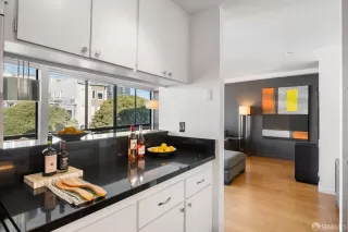 Photo #6: 426094595 Listing 