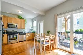 Photo #5: 426094620 Listing 