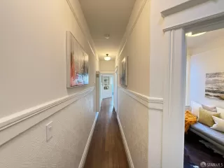 Photo #4: 426095154 Listing