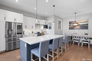 Photo #5: 426095235 Listing 