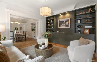 Photo #3: 426095308 Listing 