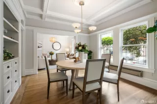 Photo #6: 426095308 Listing 