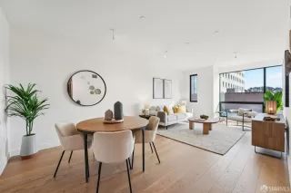 Photo #6: 426095511 Listing