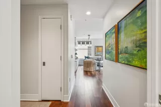 Photo #2: 426095611 Listing 