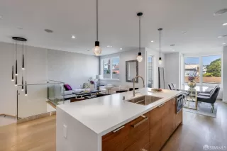 Photo #3: 426095840 Listing 