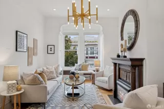 Photo #4: 426095925 Listing 