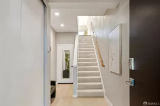 Photo #2: 426096110 Listing 