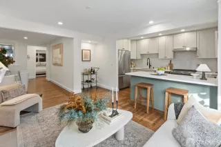 Photo #6: 426096159 Listing 