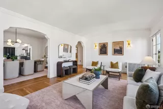 Photo #4: 426096634 Listing 