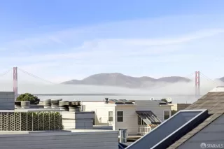 Photo #3: 426096642 Listing