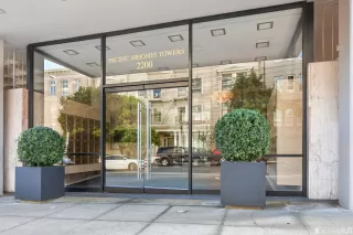 Photo #2: 426096982 Listing 