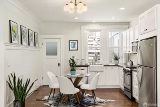 Photo #3: 426097403 Listing 