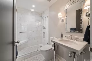 Photo #3: 426097425 Listing 