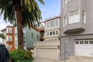 Photo #3: 426097627 Listing