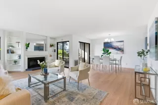 Photo #3: 426098160 Listing