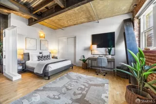 Photo #6: 426098390 Listing