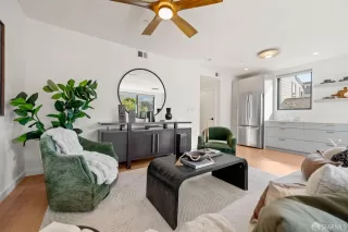 Photo #6: 426098488 Listing 