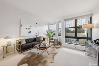 Photo #4: 426098675 Listing 