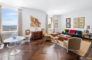 Photo #2: 426099036 Listing