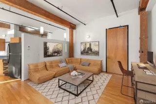 Photo #4: 426099206 Listing 