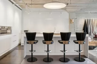 Photo #1: 426099317 Listing 