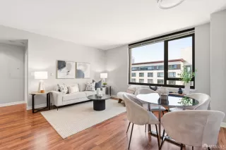 More Details about MLS # 426099507 : 260 KING STREET #671