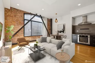 Photo #4: 426099524 Listing 