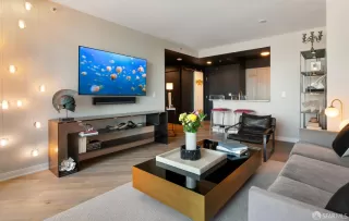 Photo #2: 426099624 Listing 