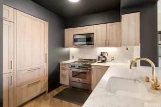 Photo #4: 426099624 Listing 