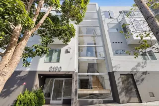 Photo #2: 426099680 Listing 