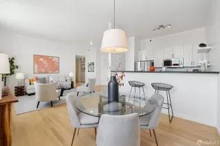 Photo #6: 426099939 Listing 