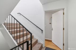 Photo #2: 426099980 Listing