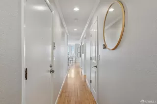 Photo #3: 426099980 Listing