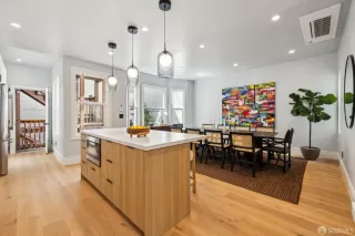 Photo #1: 426099983 Listing