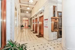 Photo #5: 426100106 Listing 