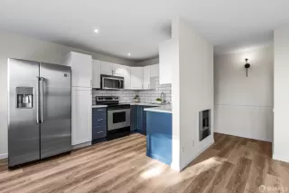 Photo #4: 426100122 Listing 