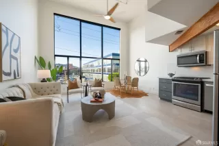 Photo #3: 426100153 Listing