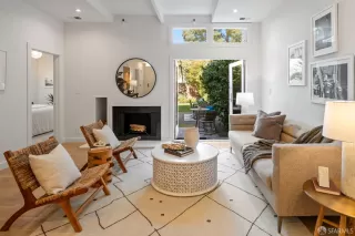 Photo #4: 426100345 Listing 