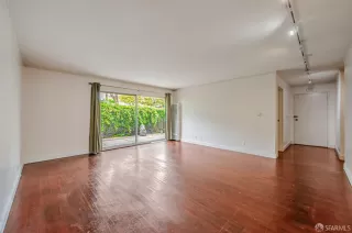 Photo #2: 426100513 Listing 