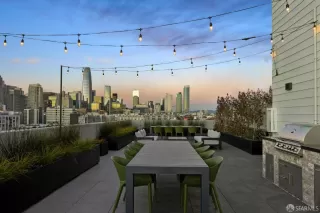 Photo #6: 426100650 Listing 