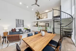 Photo #5: 426100673 Listing 