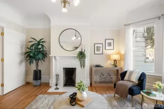 Photo #2: 426100885 Listing 