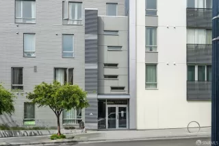 Photo #3: 426100928 Listing 