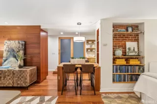 Photo #2: 426100952 Listing 