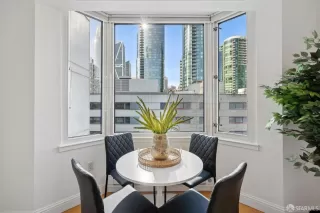 Photo #6: 426101251 Listing 