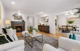 Photo #5: 426101475 Listing 