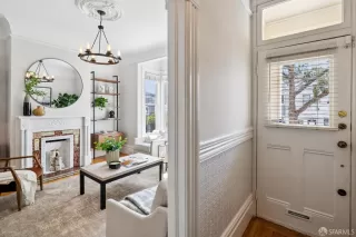 Photo #4: 426101529 Listing 